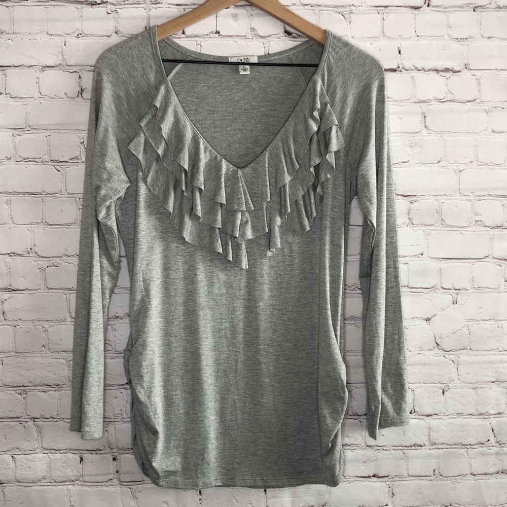 CACHE || Heather Gray Ruffle Accent V Neck Shirt